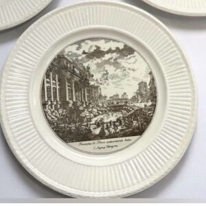 Authentic vintage Wedgwood decorative plates